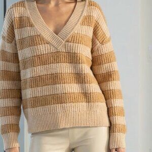 $295 SAUNDERS oversized v-neck sweater XL